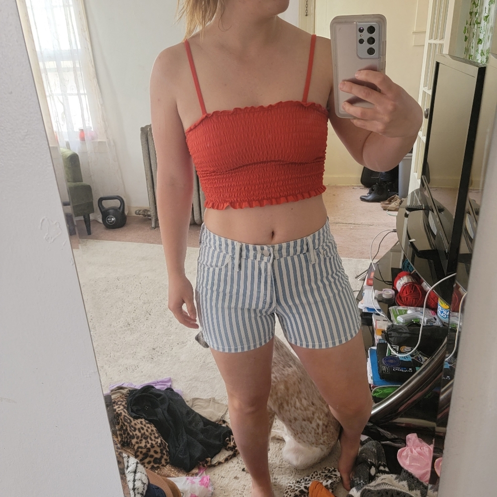 Universal Thread Shorts!